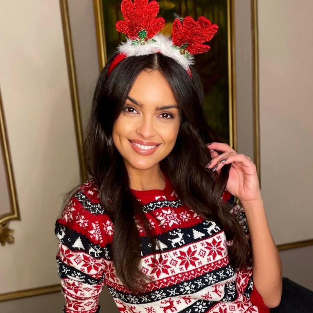 Sweterki świąteczne w stylu El Dursi i Zielińskiej – ten idealny prezent na mikołajki kupisz taniej w Black Friday